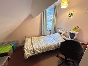 Photo 25- click for photo gallery